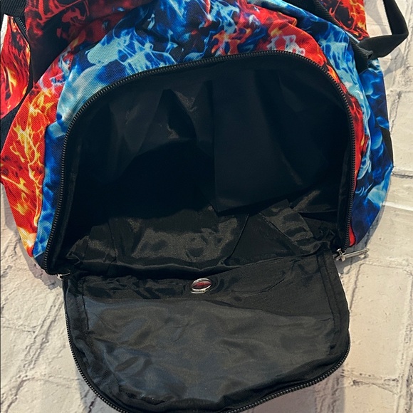 Vibrant Fire and Ice Men's Duffle Bag - Picture 4 of 5